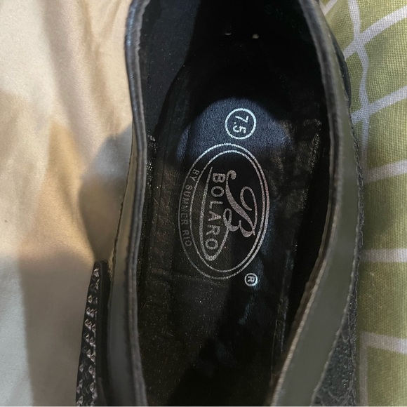 Bolaro by Summer Rio Black Studded Flats (NEW) - Picture 2 of 3